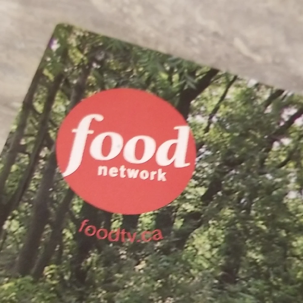 Food Network Cookbook Grilled To Perfection - Picture 2 of 8